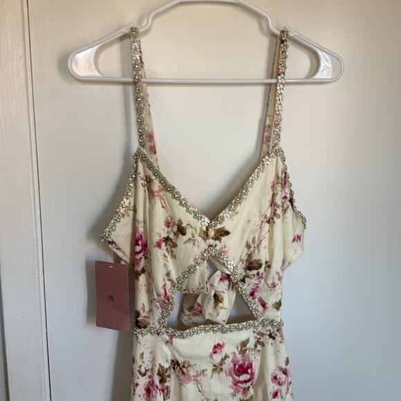 V. Chapman Luna Cutout Floral Tapestry Tiered Midi Dress Size 12 Pink Multi - Picture 5 of 7